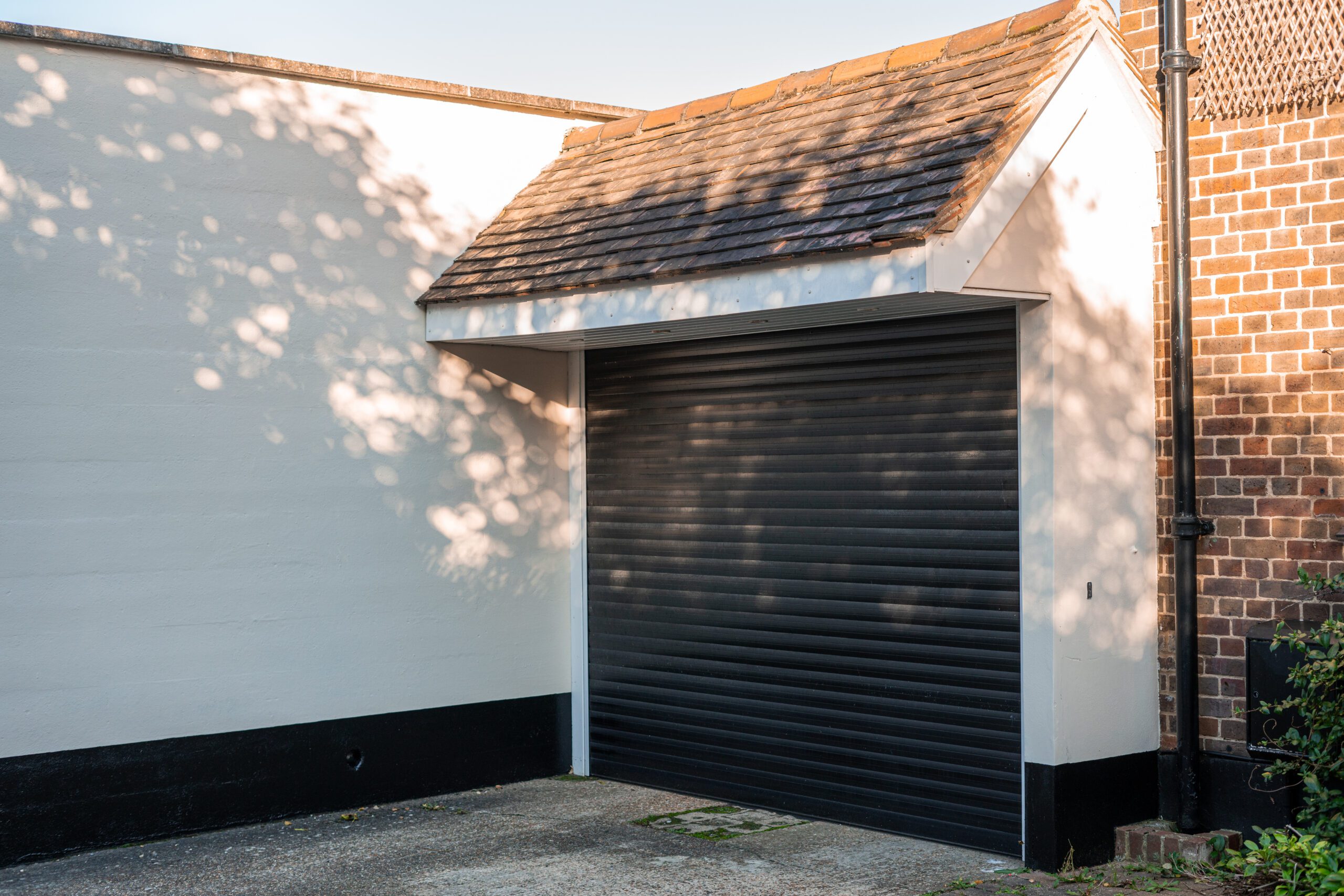 garage door lock repairs Newmarket
